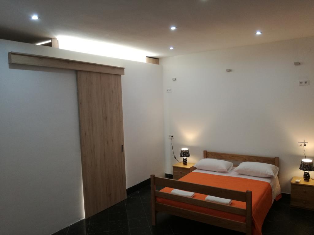 Apartments Feel Center Zara Esterno foto