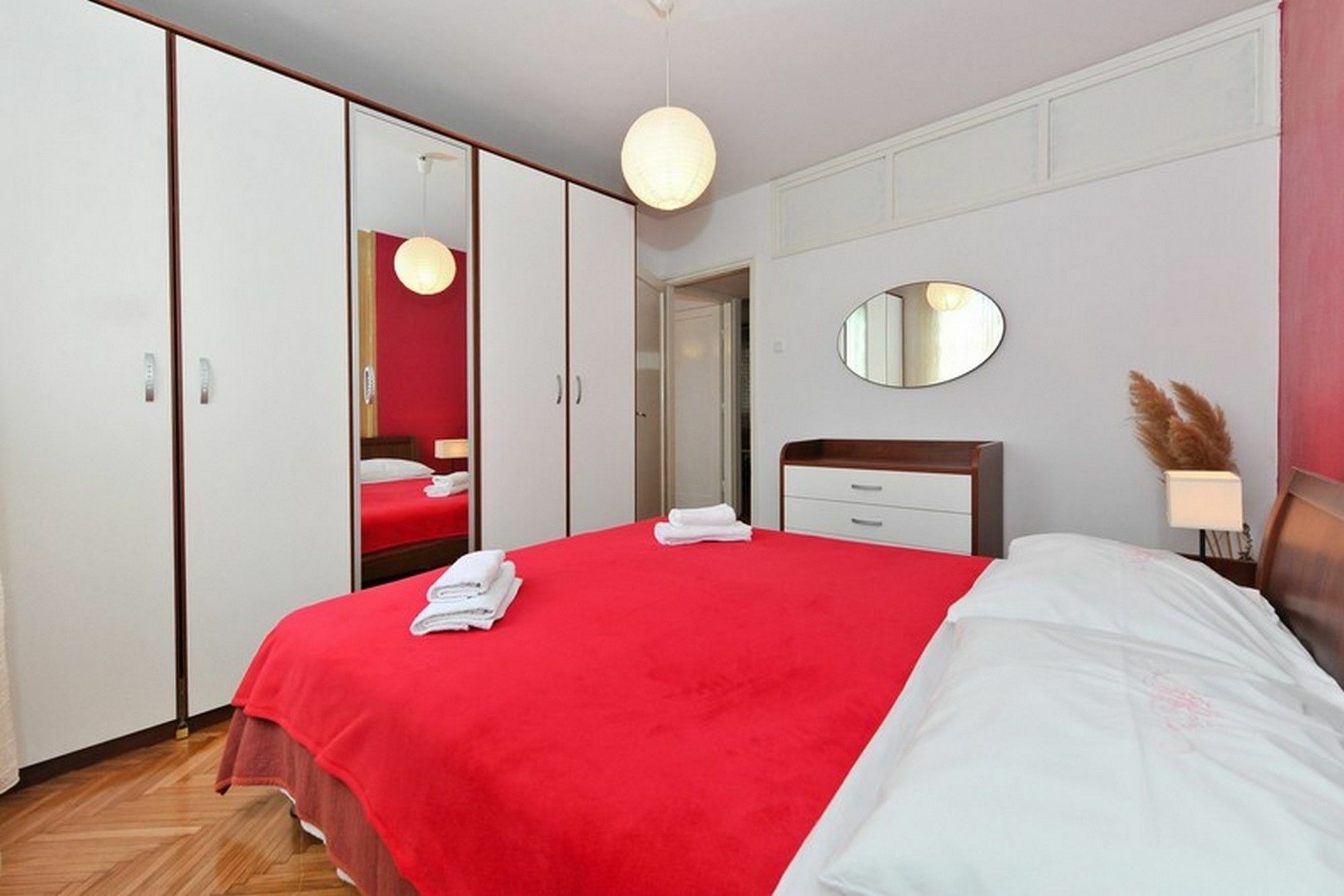 Apartments Feel Center Zara Esterno foto