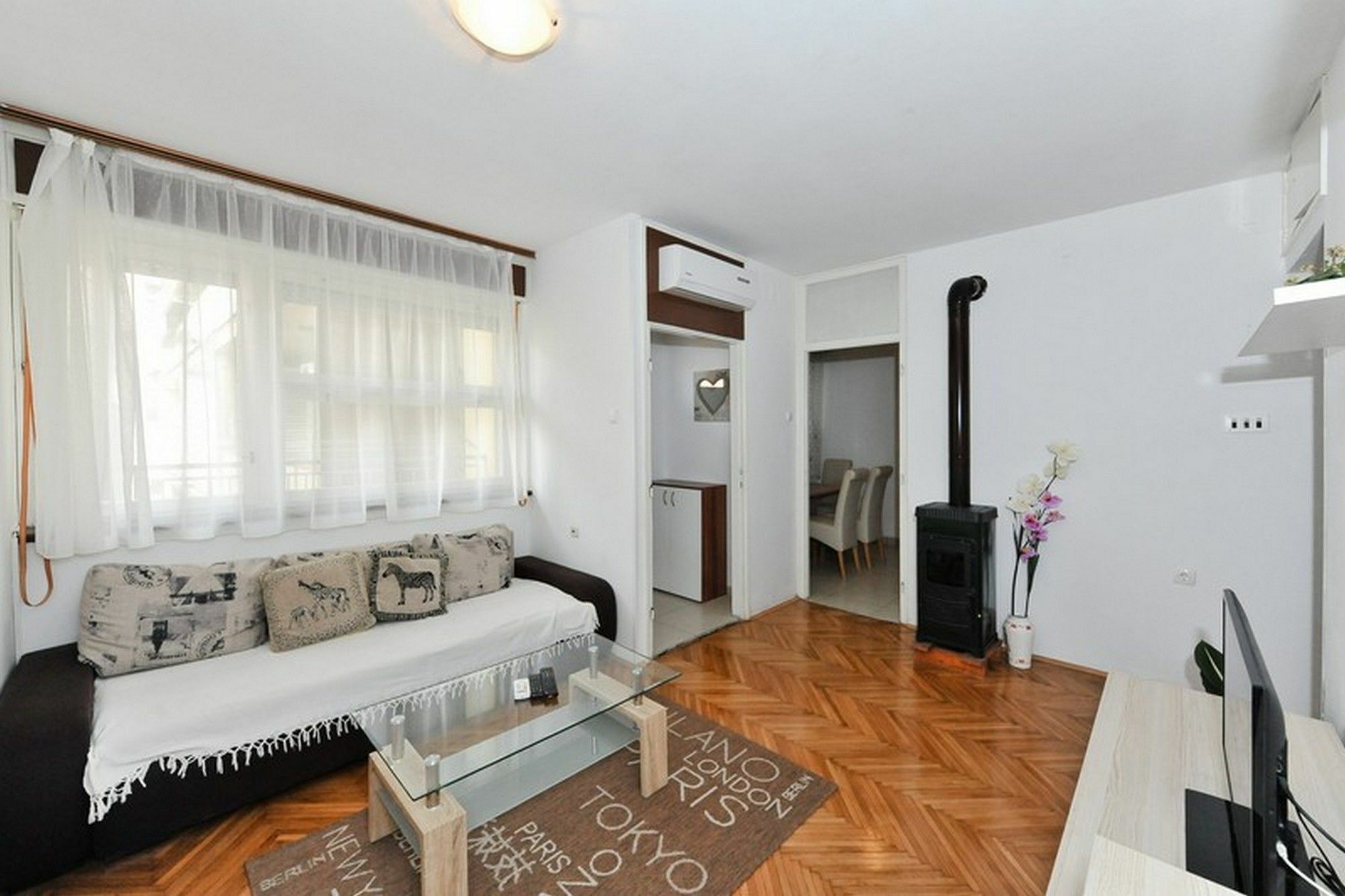 Apartments Feel Center Zara Esterno foto